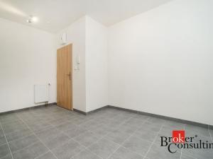 Pronájem bytu 2+kk, Kladno, Jaroslava Holečka, 56 m2