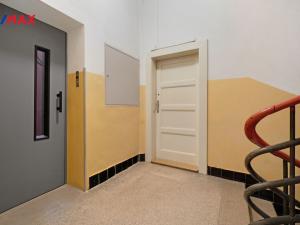 Pronájem bytu 2+1, Praha - Žižkov, Biskupcova, 47 m2