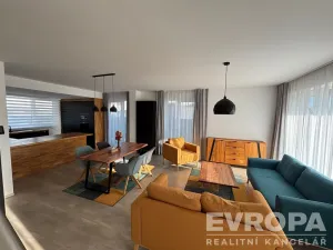 Prodej rodinného domu, Kolín - Kolín IV, Na Vršku, 176 m2
