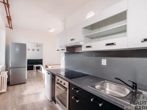 Prodej bytu 3+1, Hodonín, Národní třída, 66 m2