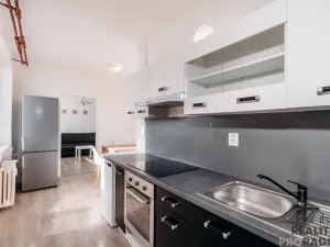 Prodej bytu 3+1, Hodonín, Národní třída, 66 m2