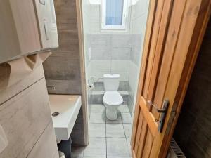 Pronájem restaurace, Teplice, Benešovo náměstí, 98 m2