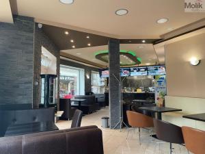 Pronájem restaurace, Teplice, Benešovo náměstí, 98 m2