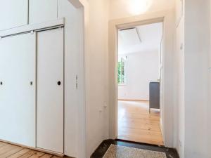 Pronájem bytu 2+kk, Praha - Košíře, Fabiánova, 49 m2