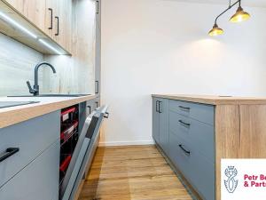 Pronájem bytu 2+kk, Kladno, Ke křížku, 48 m2