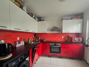 Prodej bytu 3+1, Neumětely, Příbramská, 80 m2