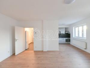 Pronájem bytu 2+kk, Benešov, Tyršova, 55 m2