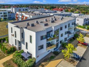 Prodej bytu 2+kk, Praha, U konečné, 61 m2