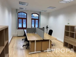 Pronájem kanceláře, Liberec - Liberec II-Nové Město, Chrastavská, 150 m2