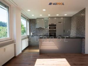 Prodej bytu 3+kk, Praha - Karlín, Molákova, 71 m2