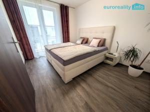 Pronájem bytu 4+kk, Vochov, 81 m2