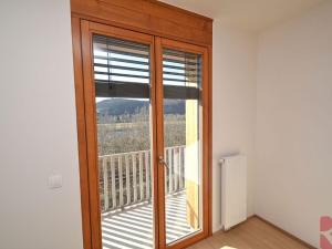 Pronájem bytu 2+kk, Praha - Modřany, Vrátnická, 63 m2