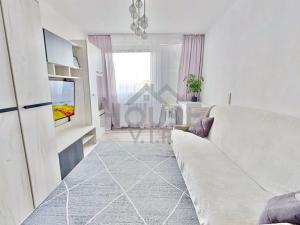 Pronájem bytu 2+kk, Praha - Kobylisy, Bojasova, 46 m2