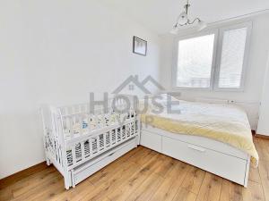 Pronájem bytu 2+kk, Praha - Kobylisy, Bojasova, 46 m2