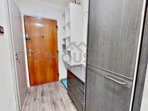 Pronájem bytu 2+kk, Praha - Kobylisy, Bojasova, 46 m2