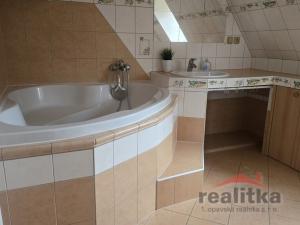 Pronájem bytu 3+kk, Opava, Hořicova, 85 m2