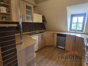 Pronájem bytu 3+kk, Opava, Hořicova, 85 m2