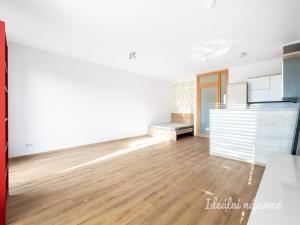 Pronájem bytu 1+kk, Praha - Prosek, Valečovská, 48 m2