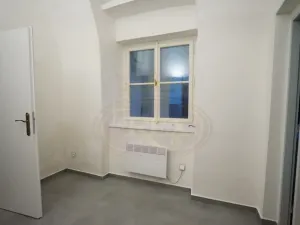 Pronájem bytu 1+1, Jaroměř, Školní