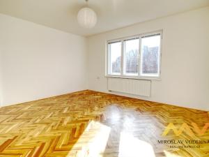 Pronájem rodinného domu, Hradec Králové - Třebeš, Na Jezírkách, 150 m2