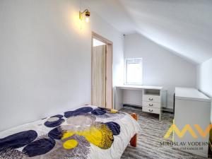 Pronájem rodinného domu, Hradec Králové - Třebeš, Na Jezírkách, 150 m2