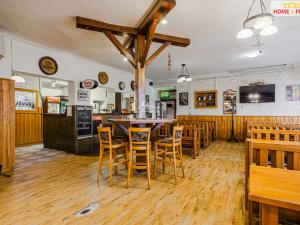 Prodej restaurace, Karlovy Vary - Sedlec, Merklínská, 700 m2