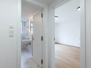 Prodej bytu 1+kk, Praha - Lysolaje, Lysolajské údolí, 29 m2