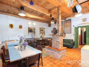 Prodej rodinného domu, Zbraslavice, 588 m2