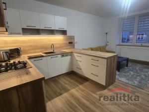 Pronájem bytu 2+kk, Opava, Pekařská, 47 m2