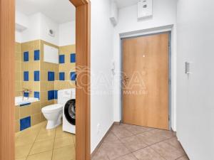 Pronájem bytu 1+kk, Praha - Kyje, Sicherova, 38 m2