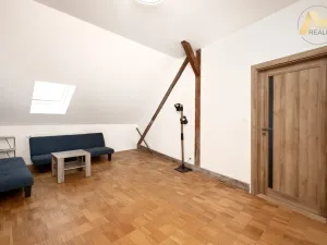 Pronájem bytu 3+kk, Písek, Husovo nám., 70 m2