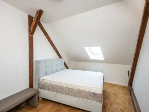 Pronájem bytu 3+kk, Písek, Husovo nám., 70 m2