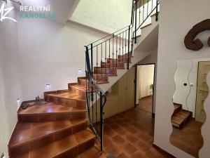 Prodej rodinného domu, Mrsklesy, 437 m2