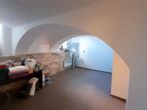 Pronájem obchodního prostoru, Plzeň, sady 5. května, 34 m2