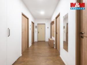 Prodej bytu 3+1, Huštěnovice, 84 m2