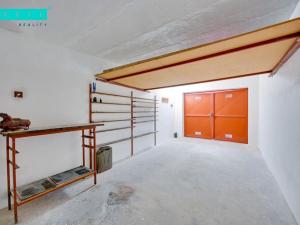 Prodej garáže, Slavonín, 19 m2