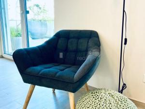 Pronájem bytu 2+kk, Praha, Křížová, 66 m2