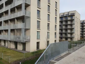 Prodej garážového stání, Praha - Libeň, Novovysočanská, 14 m2