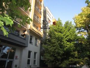 Pronájem bytu 1+kk, Praha - Zličín, Sazovická, 40 m2