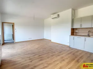 Pronájem bytu 2+kk, Znojmo, Vrbkova, 62 m2