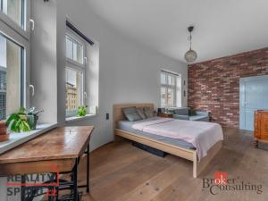 Prodej bytu 3+kk, Praha - Holešovice, U Uranie, 95 m2