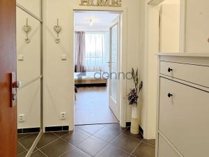 Pronájem bytu 1+kk, Praha, Pavla Beneše, 34 m2