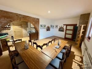 Prodej ubytování, Zaječí, Zahradní, 250 m2