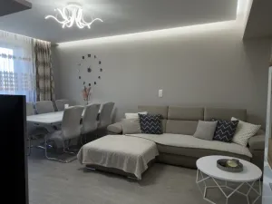 Prodej bytu 3+1, Jesenice, 92 m2