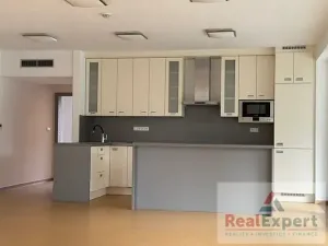 Pronájem rodinného domu, Šestajovice, Křížovnická, 180 m2