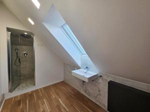 Pronájem rodinného domu, Praha - Hostivař, Herbenova, 190 m2