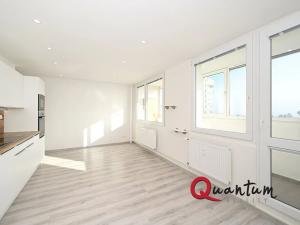 Pronájem bytu 1+kk, Kladno, Švédská, 33 m2