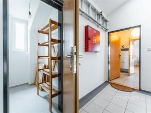 Pronájem bytu 2+kk, Praha, Bohdanečská, 47 m2