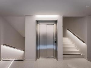 Pronájem bytu 2+kk, Praha - Smíchov, Holečkova, 88 m2