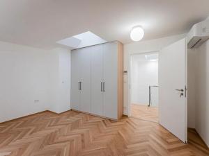 Pronájem bytu 4+kk, Praha - Nové Město, Růžová, 149 m2